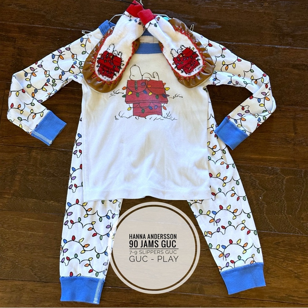 Hanna Andersson 90 Christmas Snoopy Holiday Lights Pajamas matching slippers 7-9